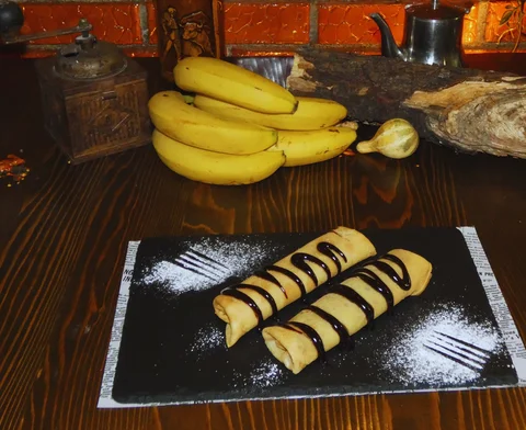 Clătite cu Fineti și banane
